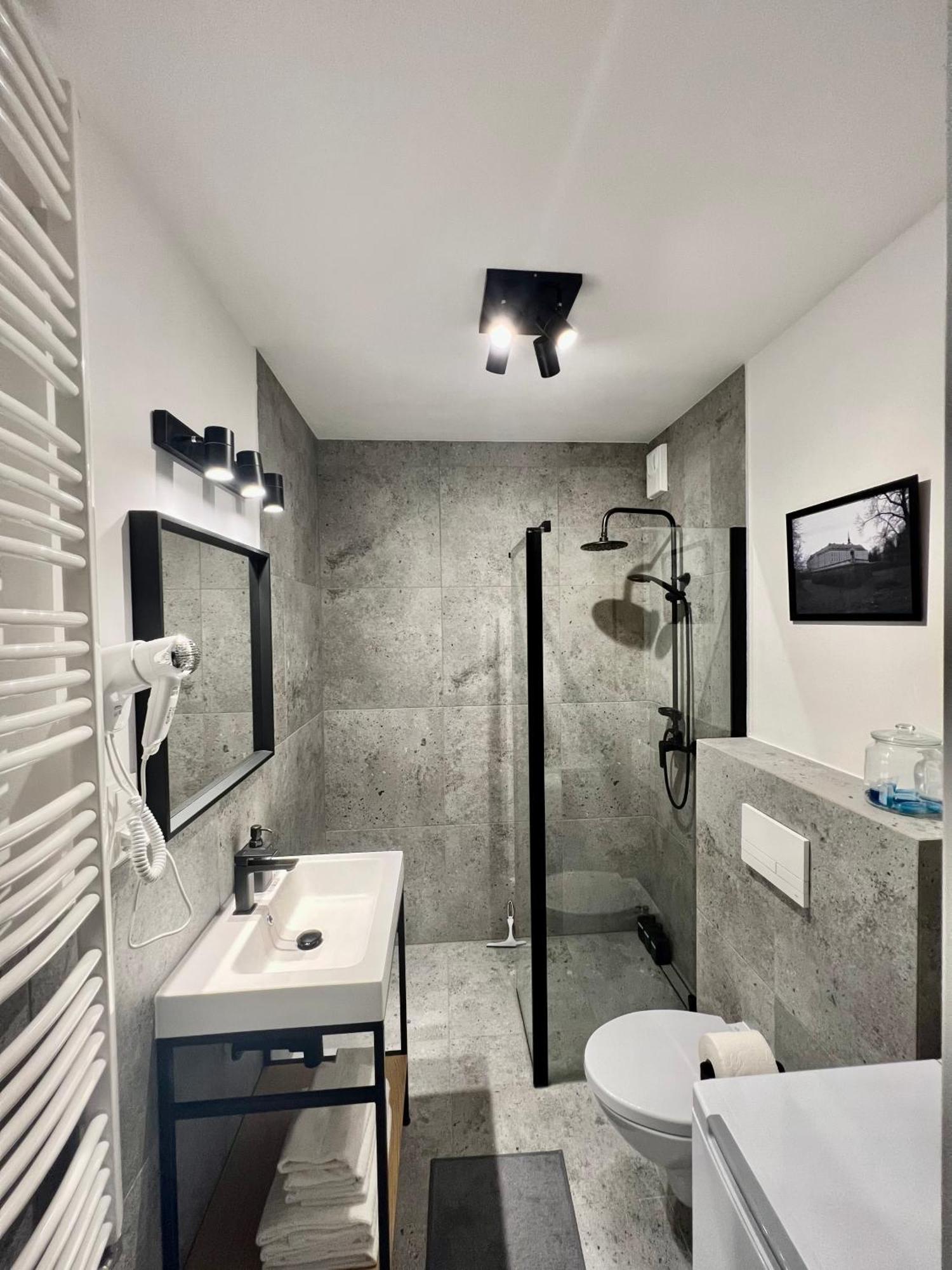 Apartament Przytuly 4, Self Check In, Parking, Blisko Lotniska 제수프 외부 사진