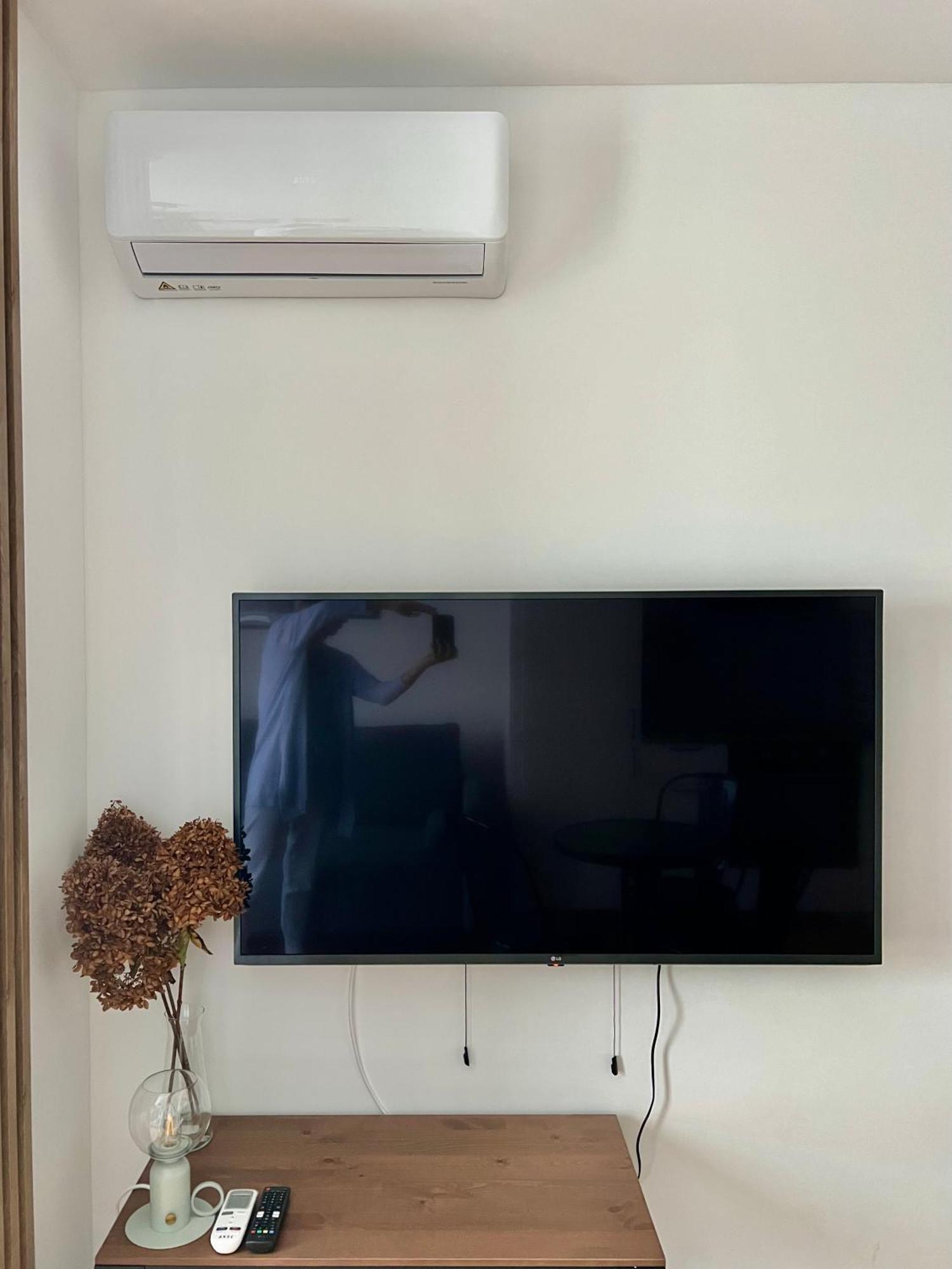 Apartament Przytuly 4, Self Check In, Parking, Blisko Lotniska 제수프 외부 사진