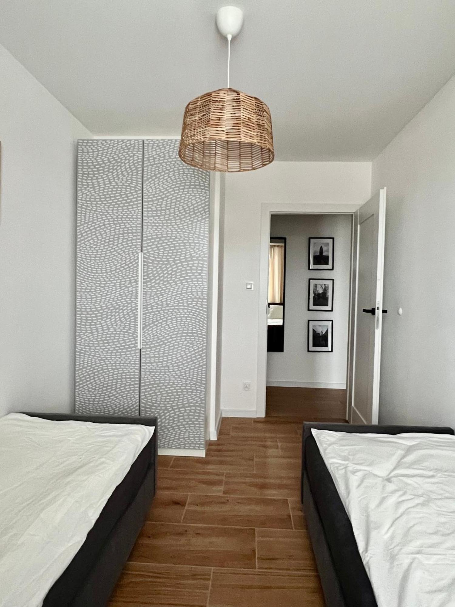 Apartament Przytuly 4, Self Check In, Parking, Blisko Lotniska 제수프 외부 사진